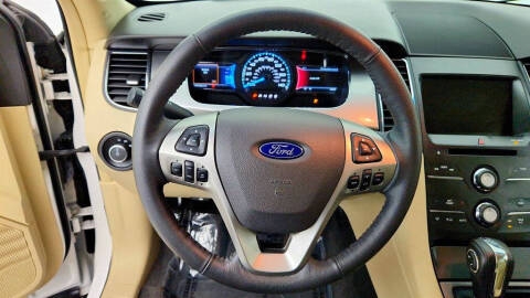 2018 Ford Taurus SEL