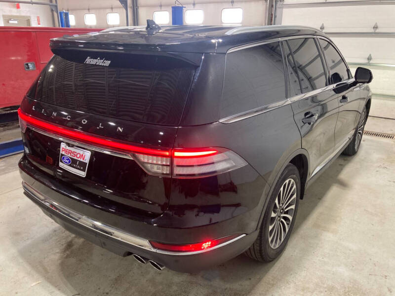 2022 Lincoln Aviator Standard