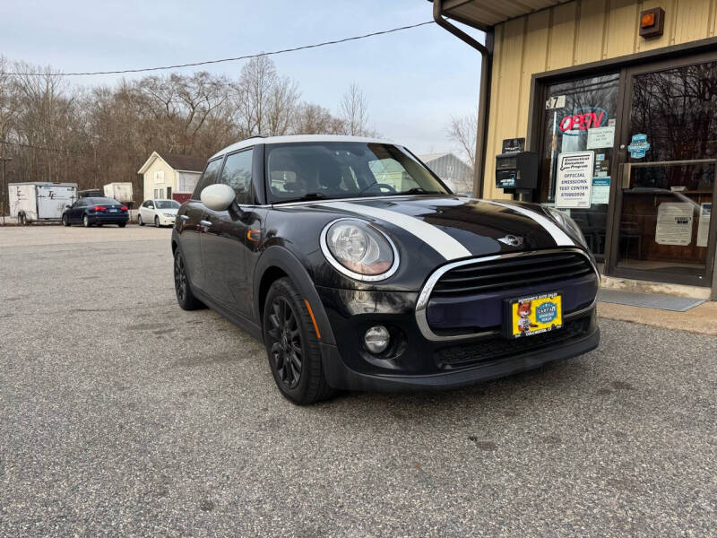 2016 MINI Hardtop 4 Door for sale at Desmond's Auto Sales in Colchester CT