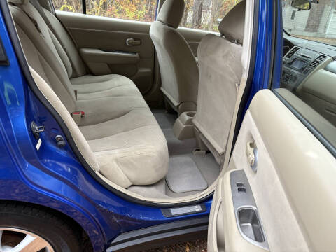 2012 Nissan Versa 1.8 S