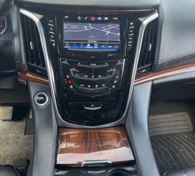 2017 Cadillac Escalade ESV Luxury