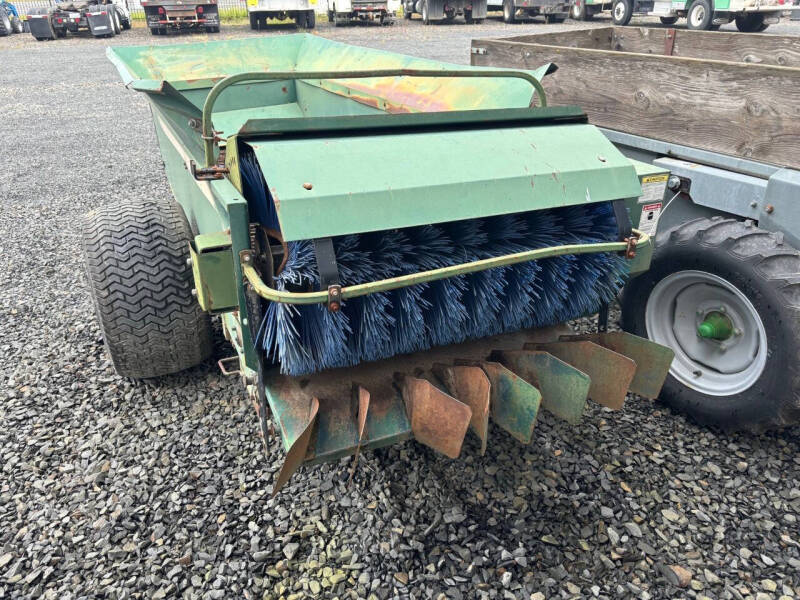 2005 Mill Creek TD75 dry manure spreader