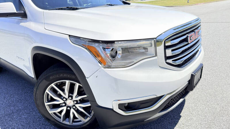 2017 GMC Acadia SLE-2