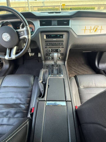 2010 Ford Mustang V6 Premium