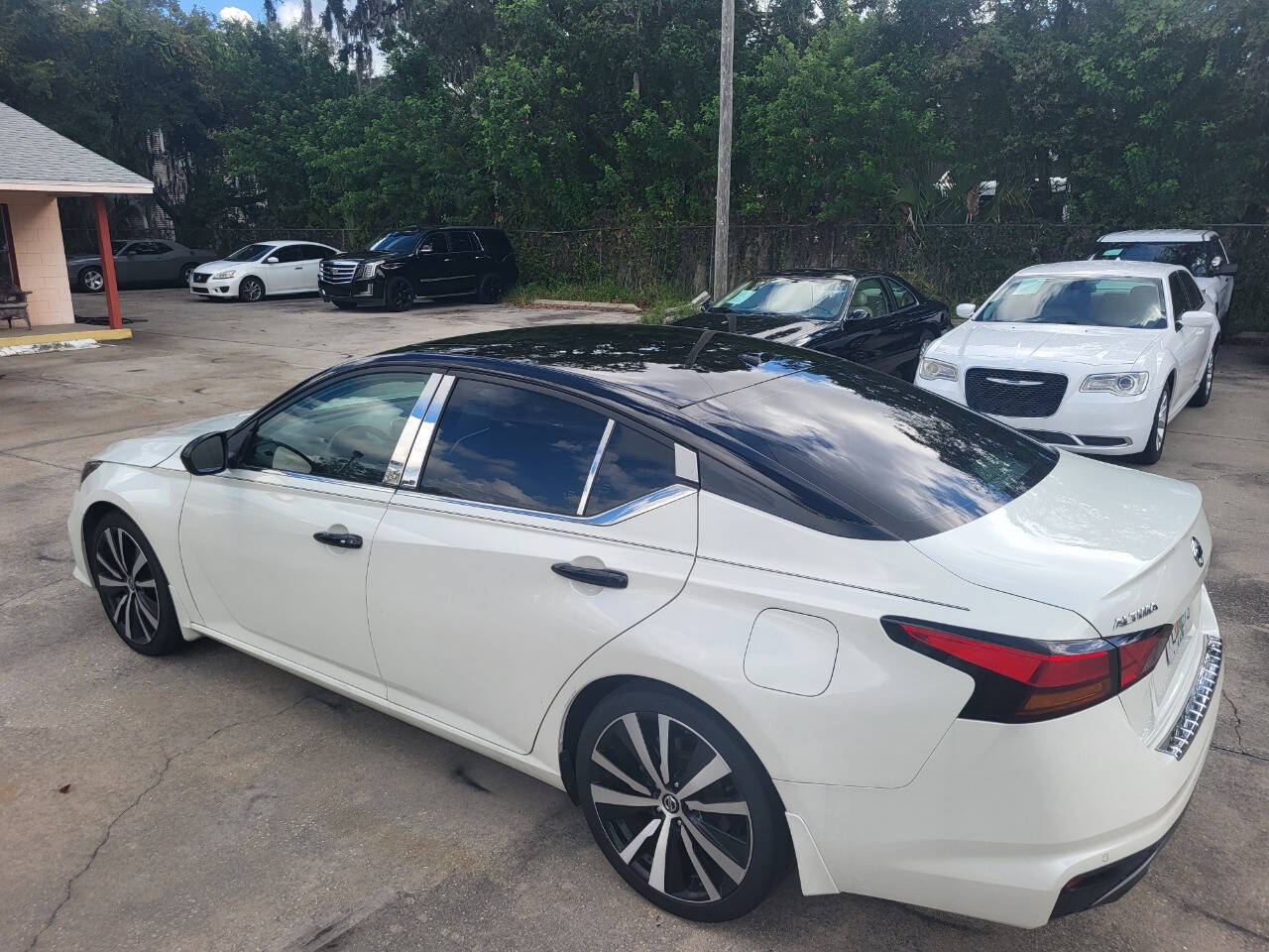 2020 Nissan Altima for sale at FAMILY AUTO BROKERS in Longwood, FL