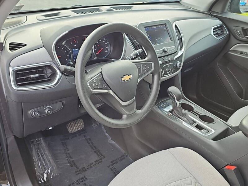 2023 Chevrolet Equinox LS