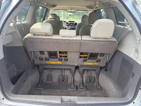 2012 Toyota Sienna Base 7-Passenger