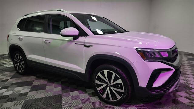 2024 Volkswagen Taos SE