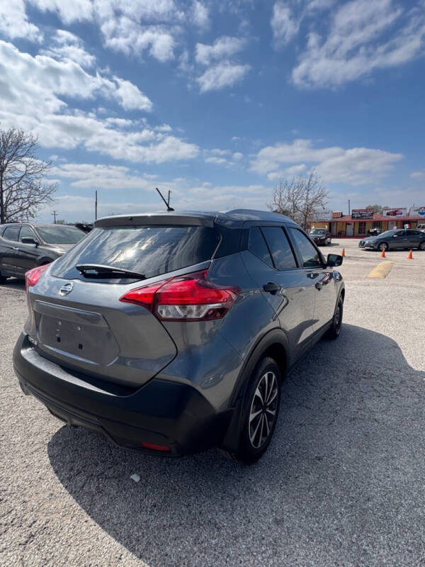 2018 Nissan Kicks S