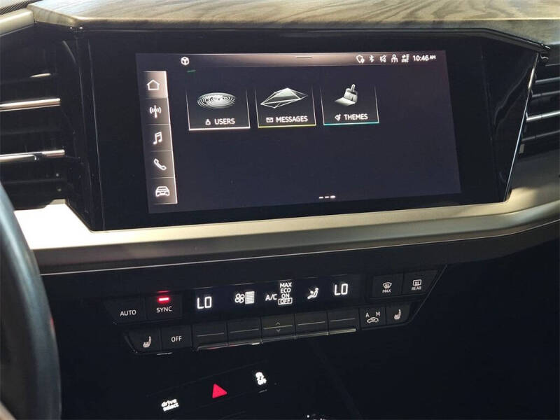 2022 Audi Q4 e-tron quattro Premium 50