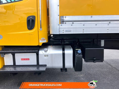 2019 Freightliner M2 106