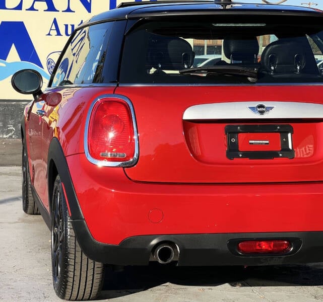 2014 MINI Cooper Base photo 8