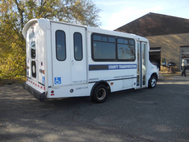2013 Ford E-Series E-450 SD