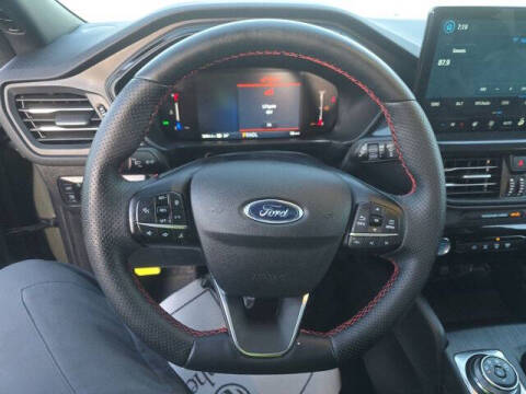 2025 Ford Escape Hybrid ST-Line Select
