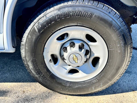 2024 Chevrolet Express 2500