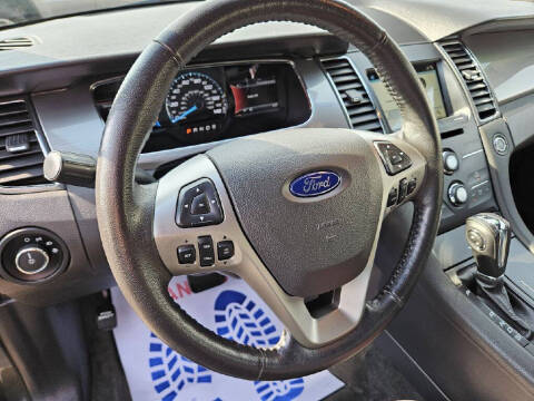 2017 Ford Taurus SEL