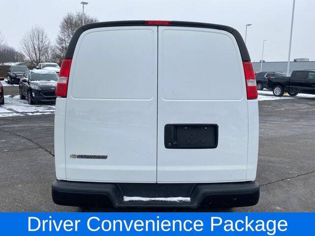 2022 Chevrolet Express 2500