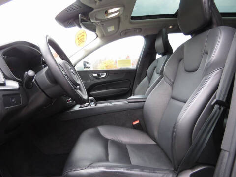 2023 Volvo XC60 B5 Core