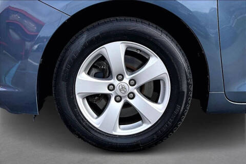 2017 Toyota Sienna LE 8-Passenger