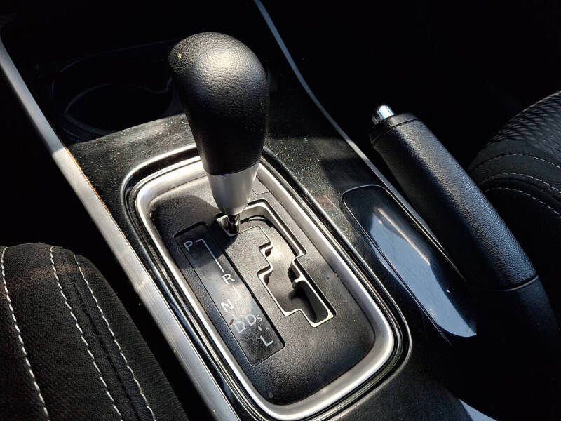 2018 Mitsubishi Outlander ES