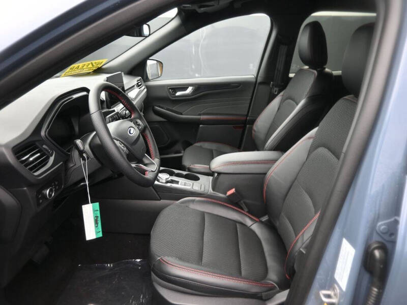 2026 Ford Escape Hybrid ST-Line Select