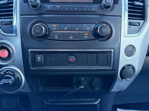 2018 Nissan Titan SV