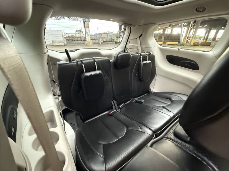 2017 Chrysler Pacifica Limited