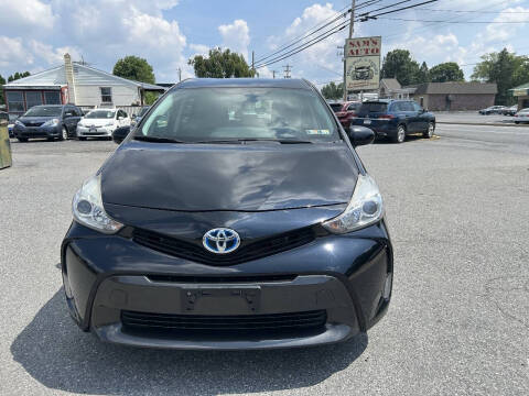 2015 Toyota Prius v Three