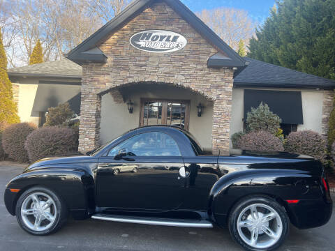 2004 Chevrolet SSR for sale at Hoyle Auto Sales in Taylorsville NC