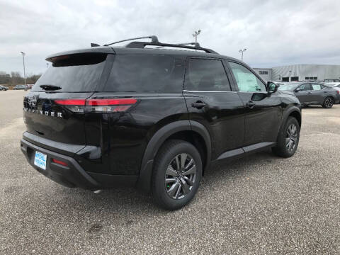 2025 Nissan Pathfinder SV