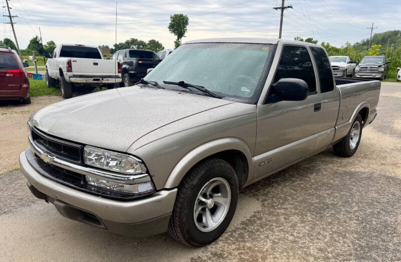 1999 Chevrolet S-10 LS