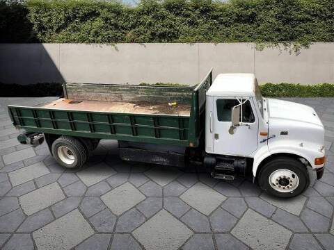 2000 International 4900