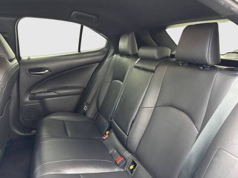 2021 Lexus UX 200