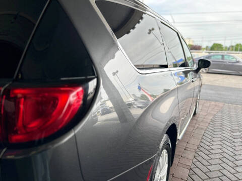 2019 Chrysler Pacifica Touring L
