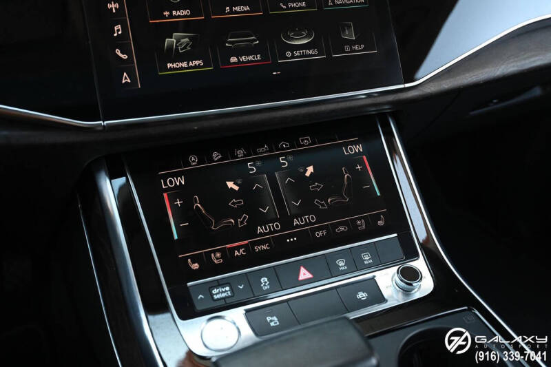 2019 Audi Q8 quattro Premium Plus 55 TFSI