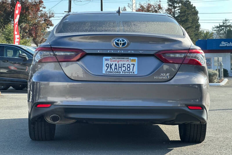 2024 Toyota Camry Hybrid XLE
