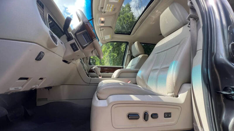 2014 Lincoln Navigator