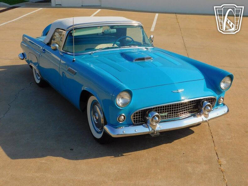 1956 Ford Thunderbird