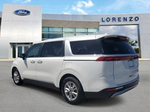 2023 Kia Carnival