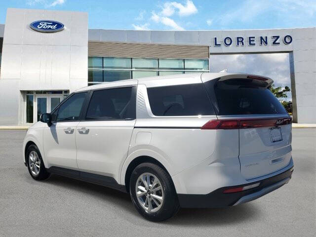 2023 Kia Carnival