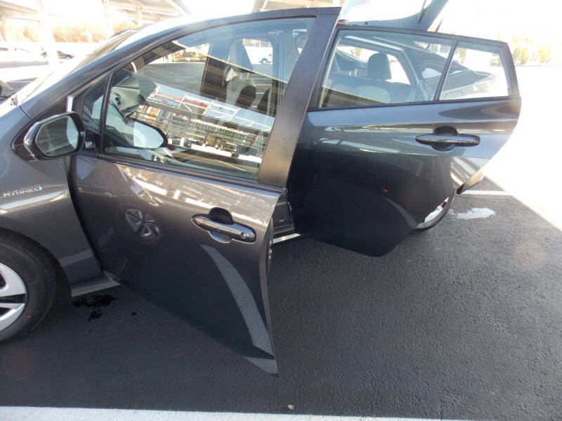 2018 Toyota Prius Three