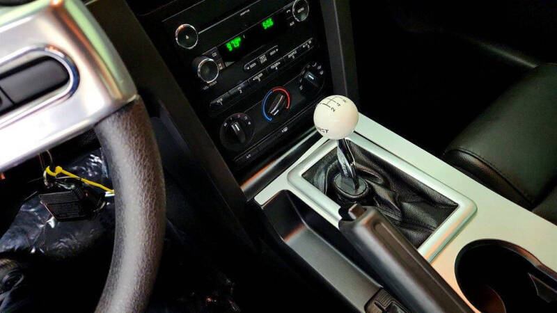 2009 Ford Mustang GT Deluxe