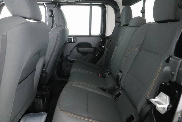 2026 Jeep Gladiator Sport S