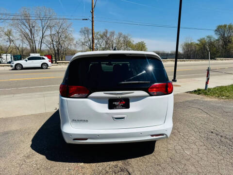 2018 Chrysler Pacifica L
