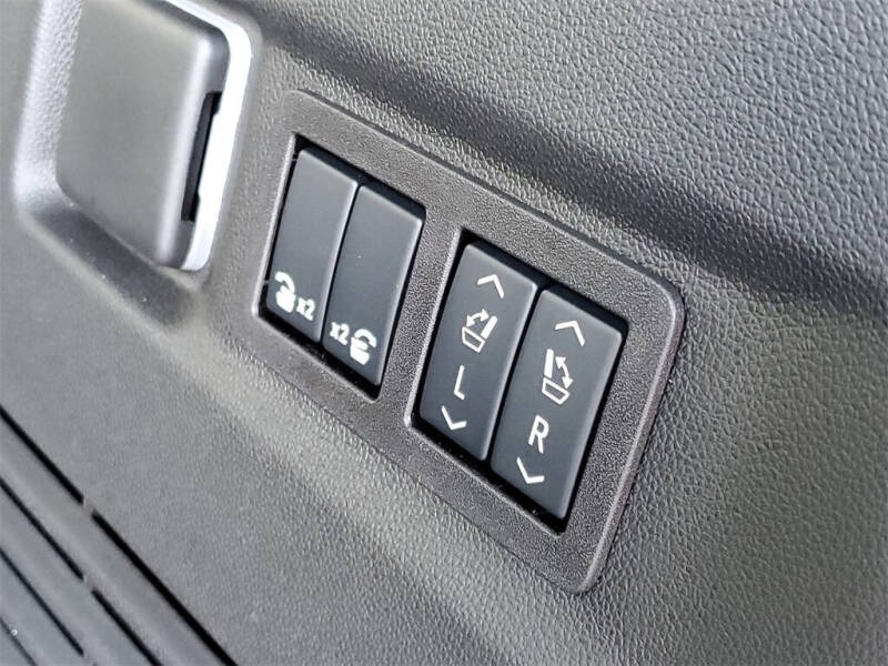 2025 GMC Yukon XL Elevation