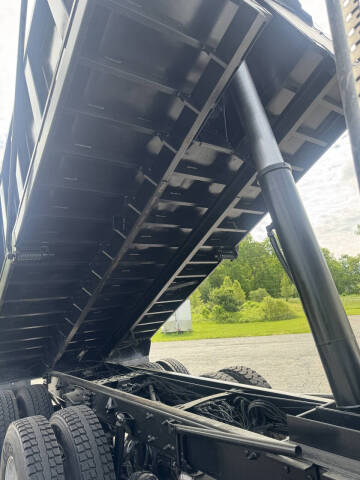 2005 Freightliner M2 112