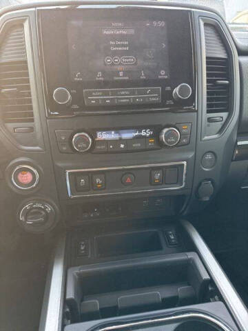 2024 Nissan Titan SV