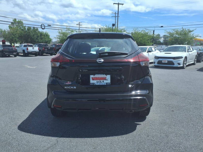 2024 Nissan Kicks SV