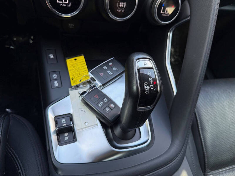 2019 Jaguar E-PACE P250 SE
