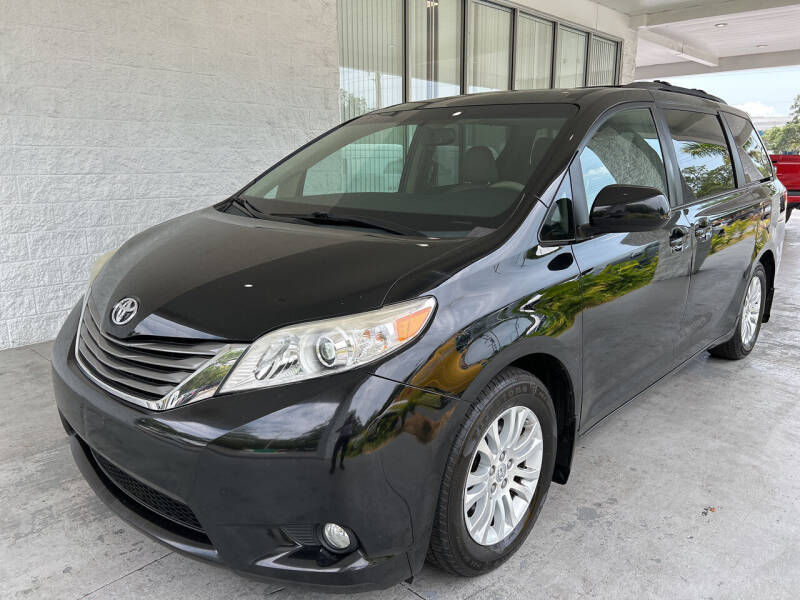 2011 Toyota Sienna for sale at Powerhouse Automotive in Tampa FL